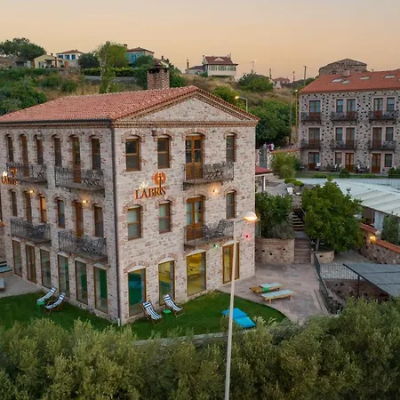 Cunda Labris Ayvalı